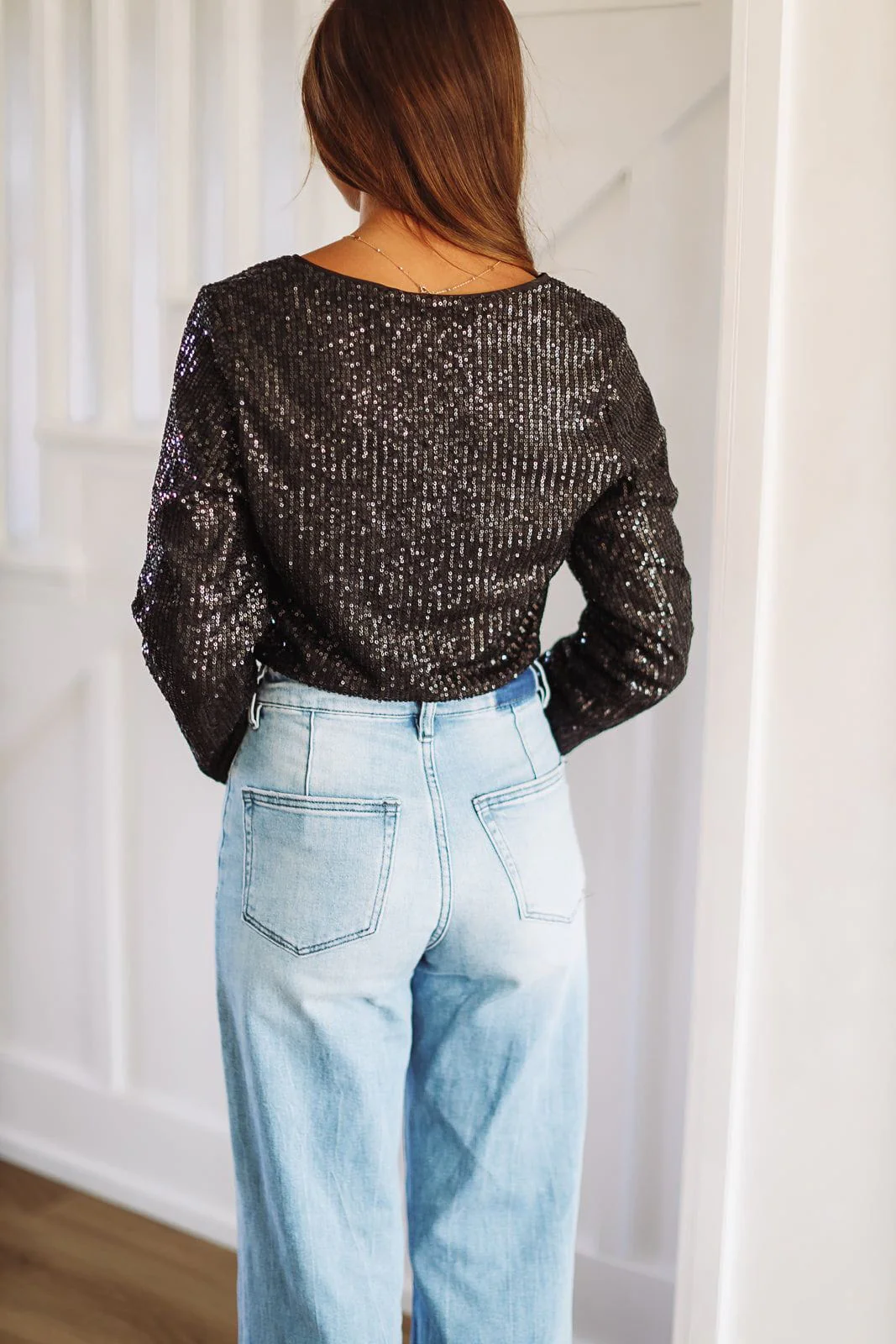 Let's Go To NY Crop Top - Black - Image 3