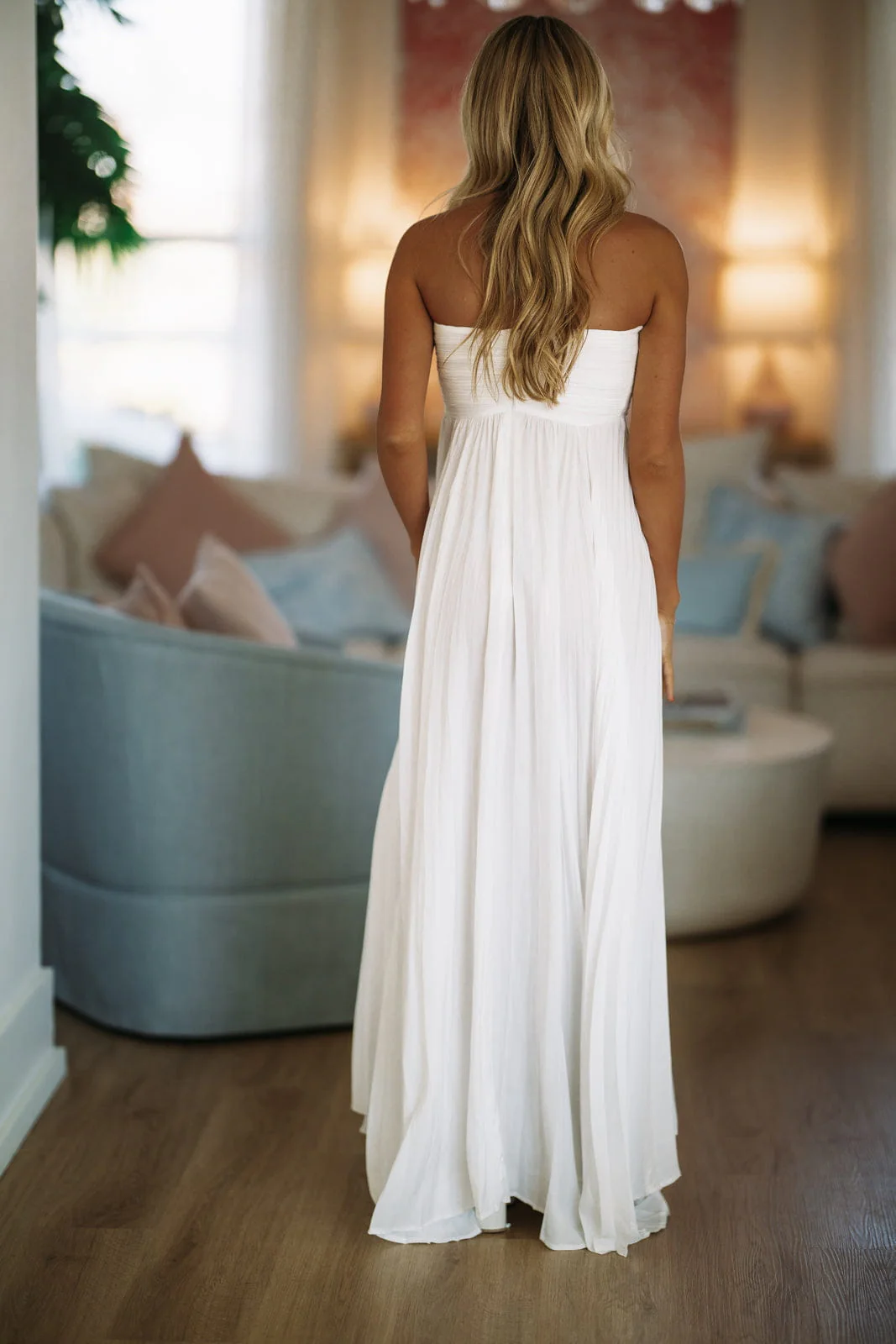 The Pleated Halo Maxi Dress - White - Image 4